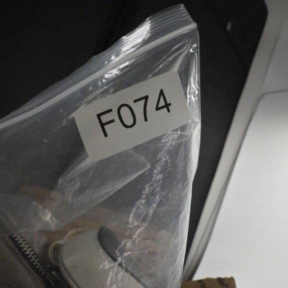 Vtg INNUE Heels Womens Size 38 Gray Leather Strappy Buckle Stiletto Back Zip 00s - Picture 14 of 14